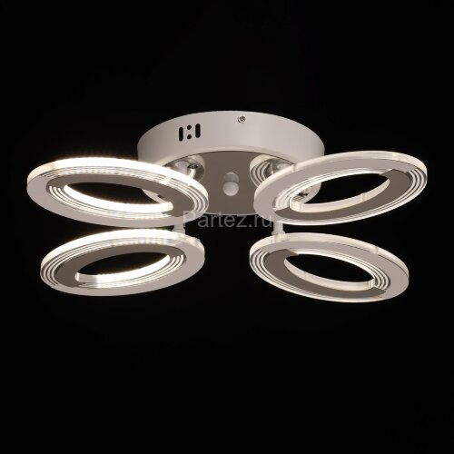 Потолочная люстра DeMarkt 424015404