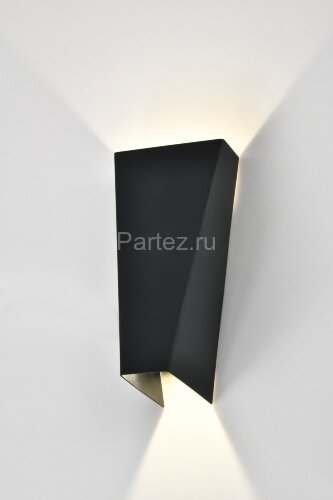 Настенный светильник Moderli V10471-WL