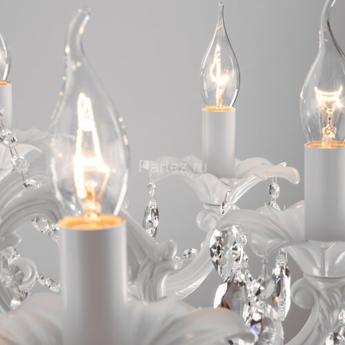 Подвесная люстра Eurosvet 10108/8 белый