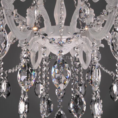 Подвесная люстра Eurosvet 10108/8 белый