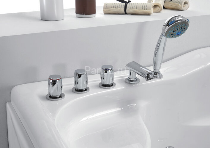 Акриловая ванна Gemy G9083 B R